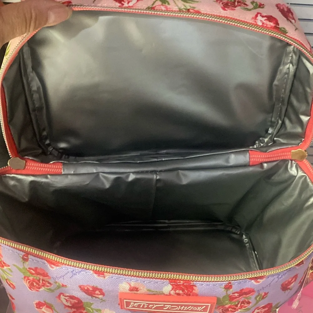 Betsey Johnson Floral Design 6 pack Cooler/Lunch Tote. Dual Handles - Picture 7 of 8
